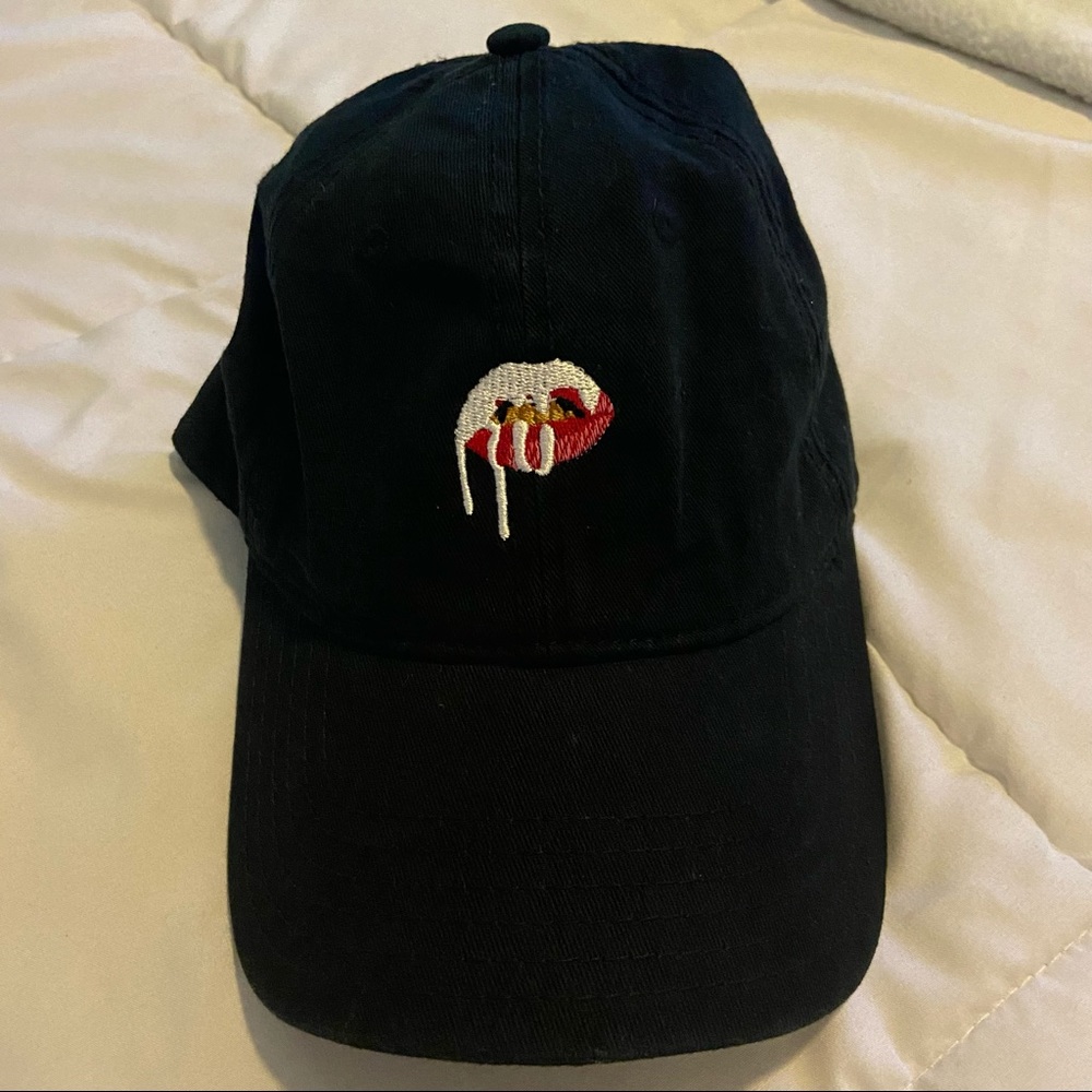 Kylie Jenner Lip Hat